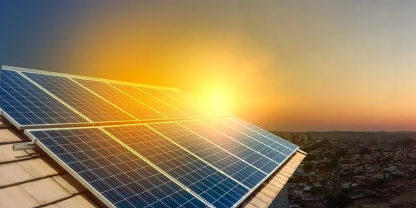 Arizona home with rooftop solar panels